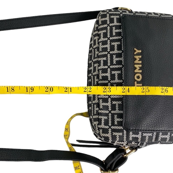 Tommy Hilfiger Black and White Logo Camera Crossbody Bag - Picture 15 of 16
